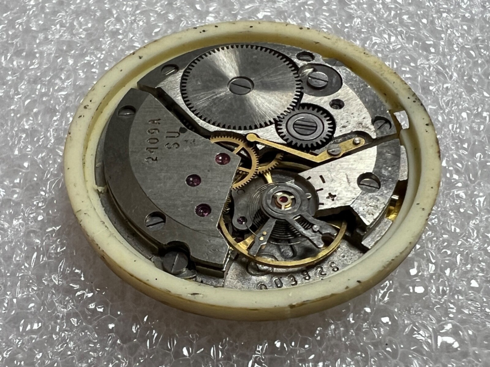 Watch movement USSR Vostok Cal.2409A plus Dial.For parts.