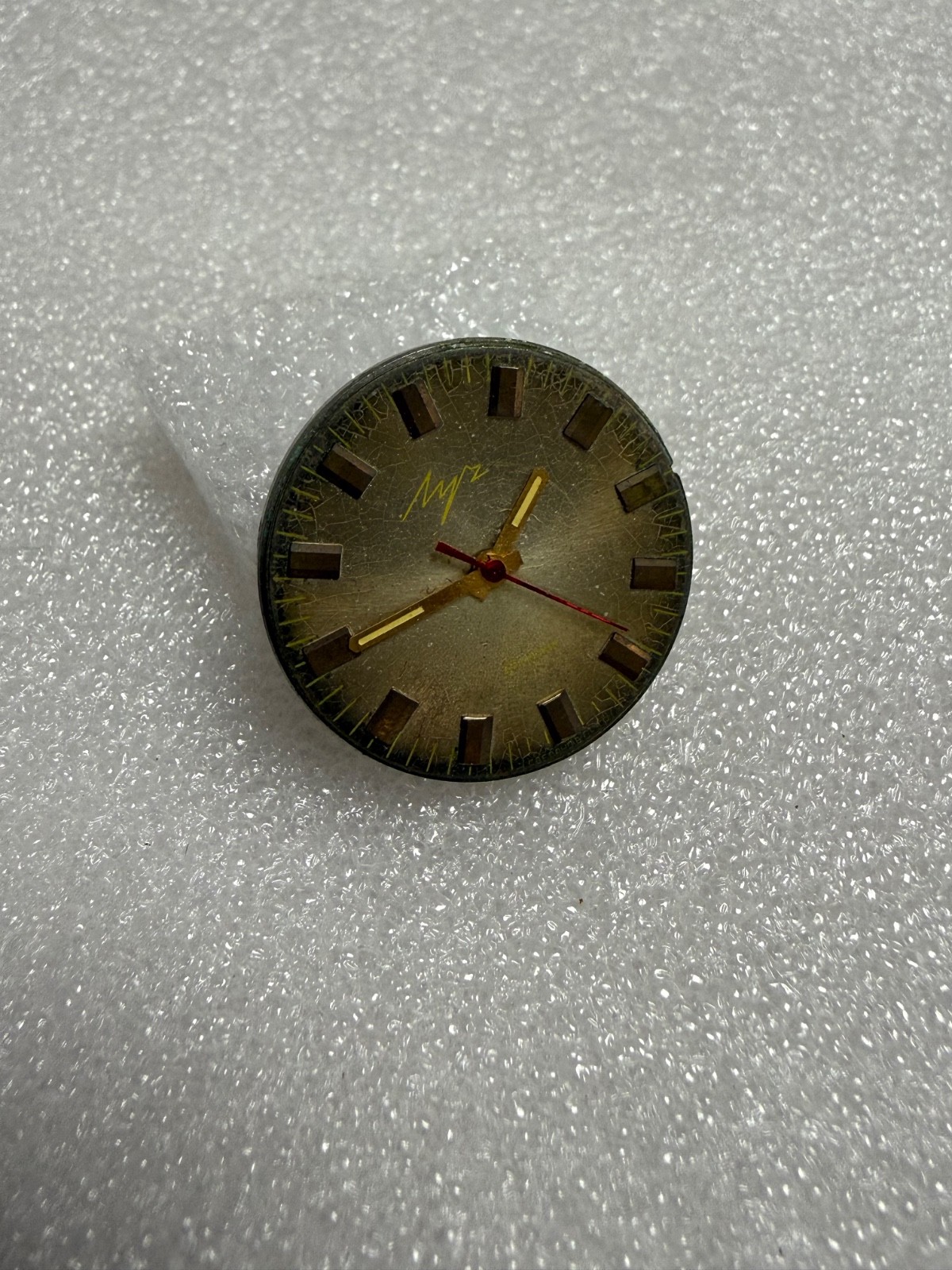 USSR LUCH movement 2209 caliber Gold Plated watch mechanism. FOR PARTS .