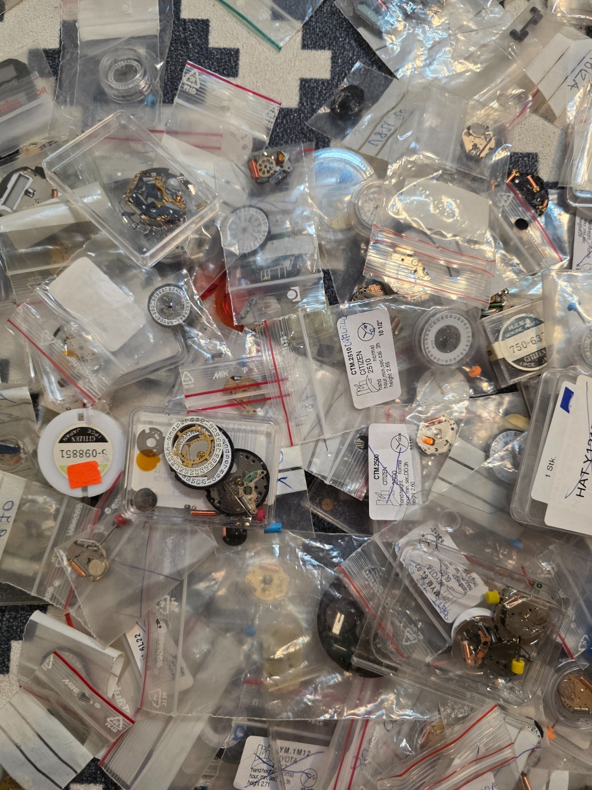 New and used Japanes watches movments and parts