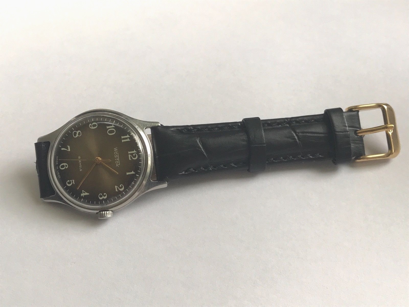 WOSTOK 18 JEWELS USSR Case stainless steel Vintage man”s wristwatch