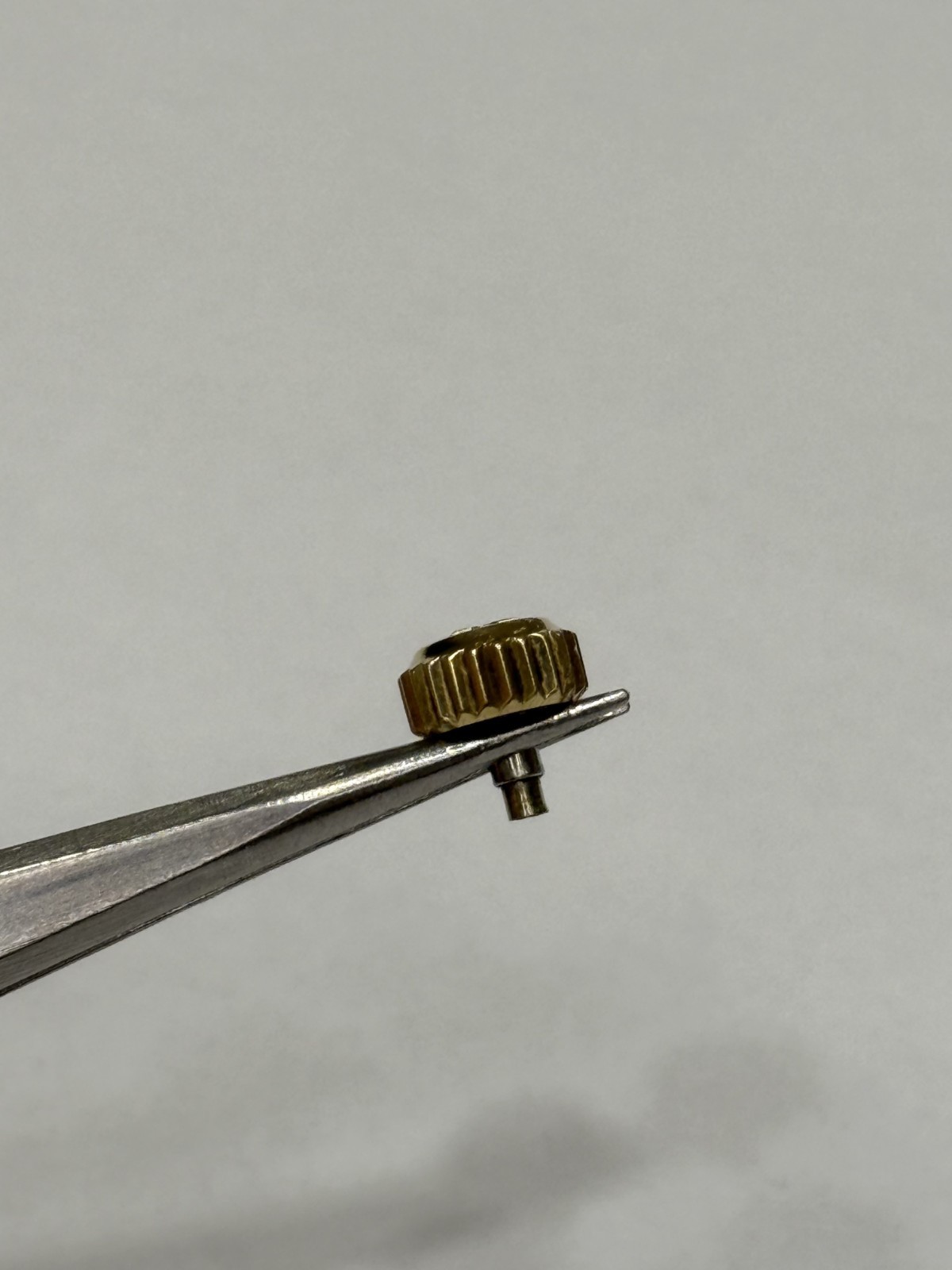 Mondia Crown 6.9mm Swiss Made Genuine !