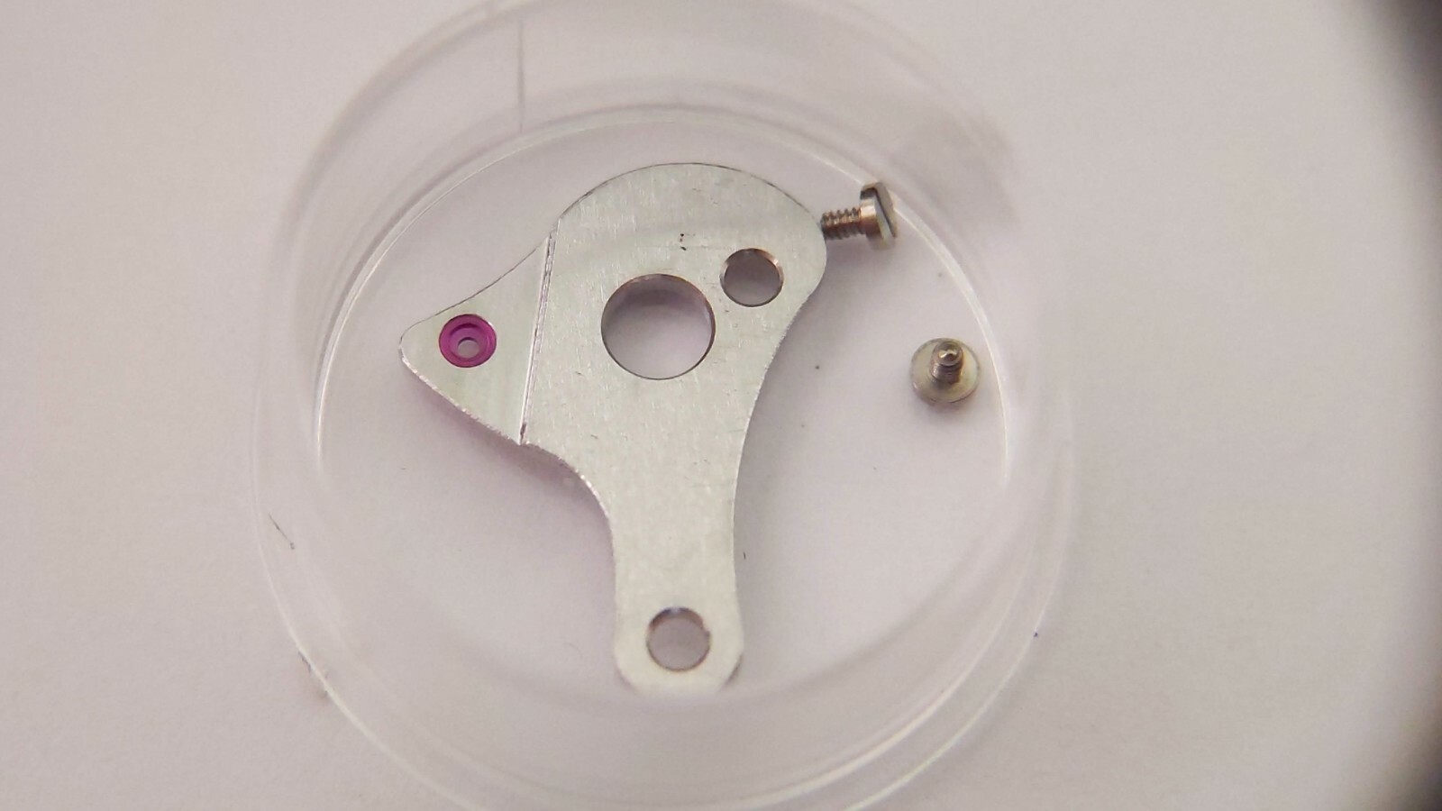 Lecoultre K866 small BRIDGE AND 2 SCREWS great condition, pre-o. PART NAME UNKNO