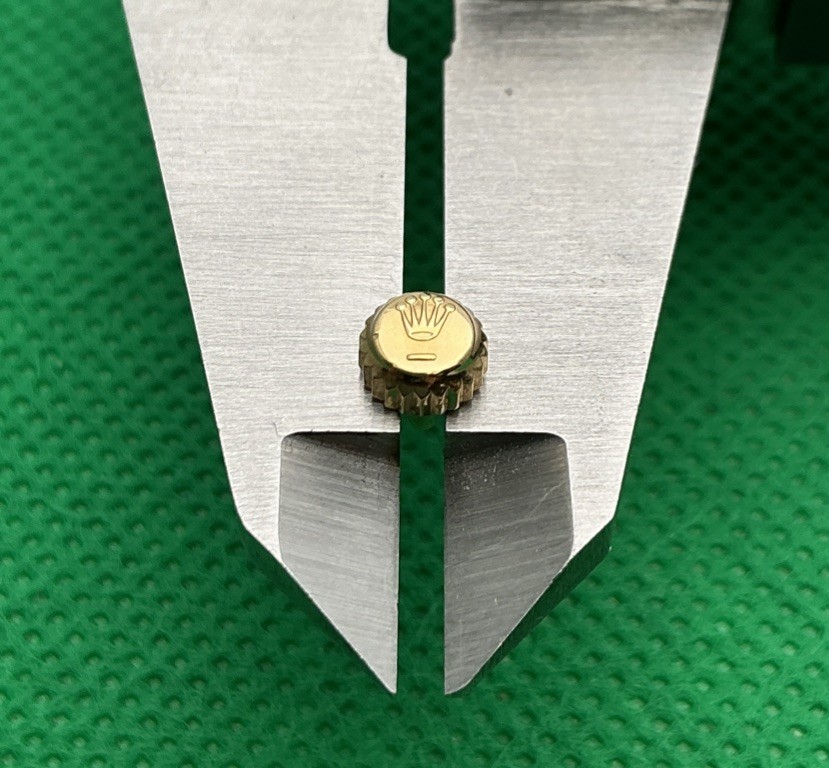 Genuine Rolex B24-530-8 18k Yellow Gold 5.3mm Winding Crown Refurbished (J33)