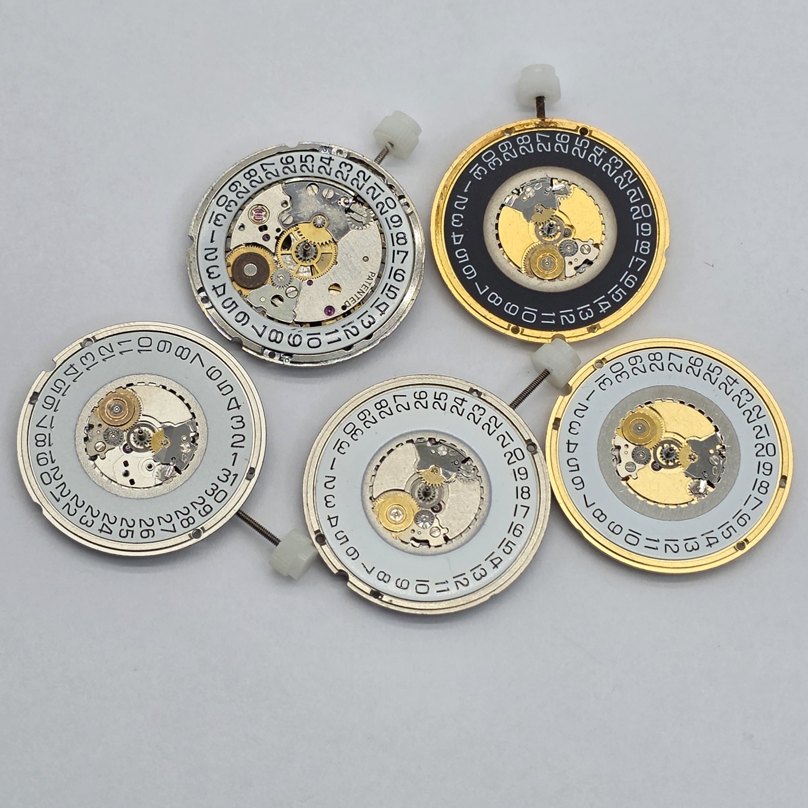 Various Watch Movement Lot Of 5 Quartz 7 Jewels Swiss Parts Or Repair #V11