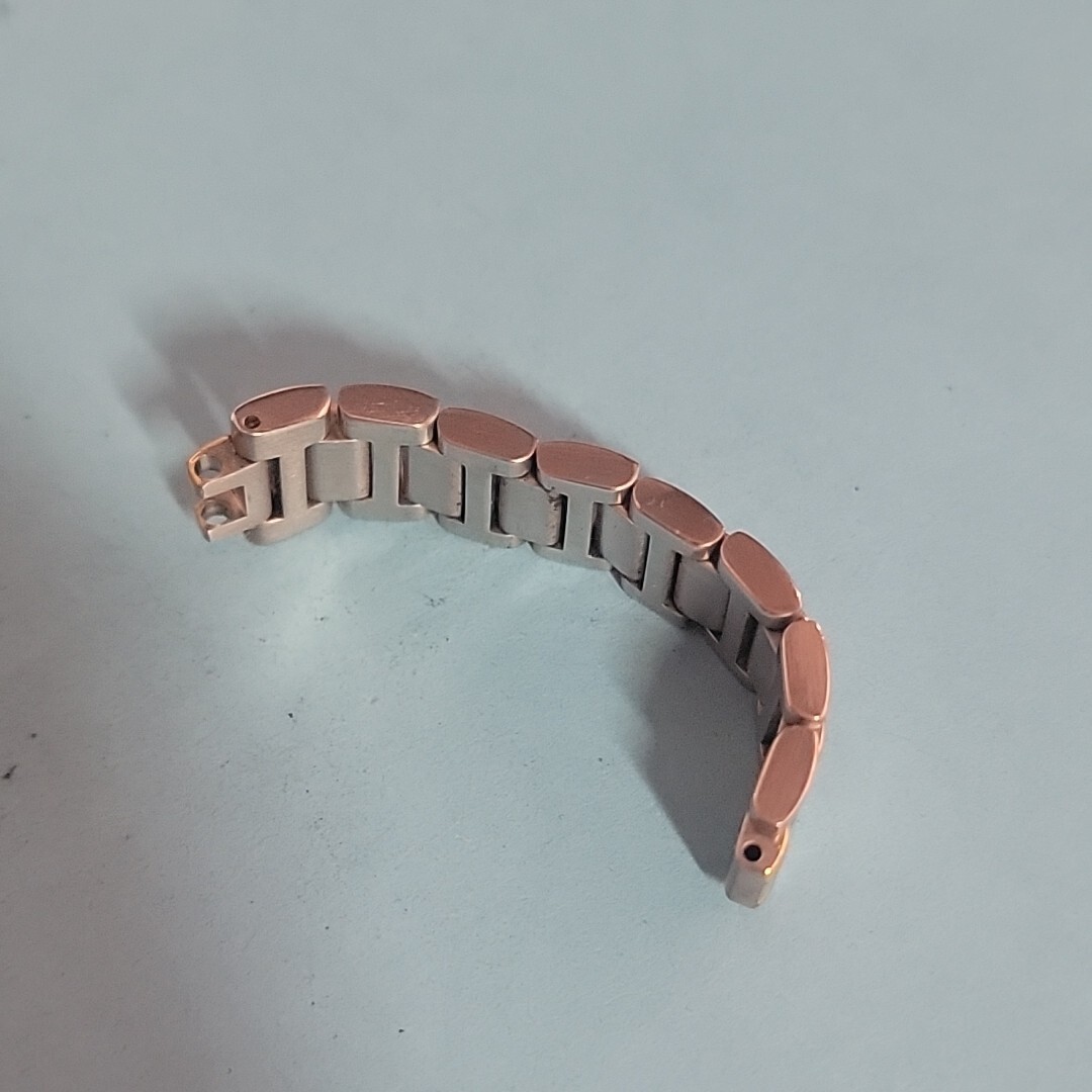 Partial Band Links For Gucci 9000L Two Tone This is 1 Piece Can’t Be Separated.