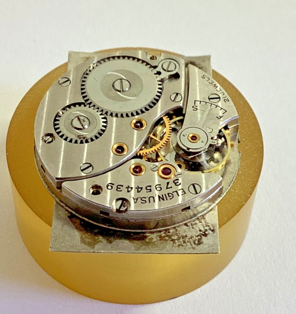 Vintage 1939 Elgin 8/0s Grade 531 21 Jewel Movement Runs Spare Parts Repair READ
