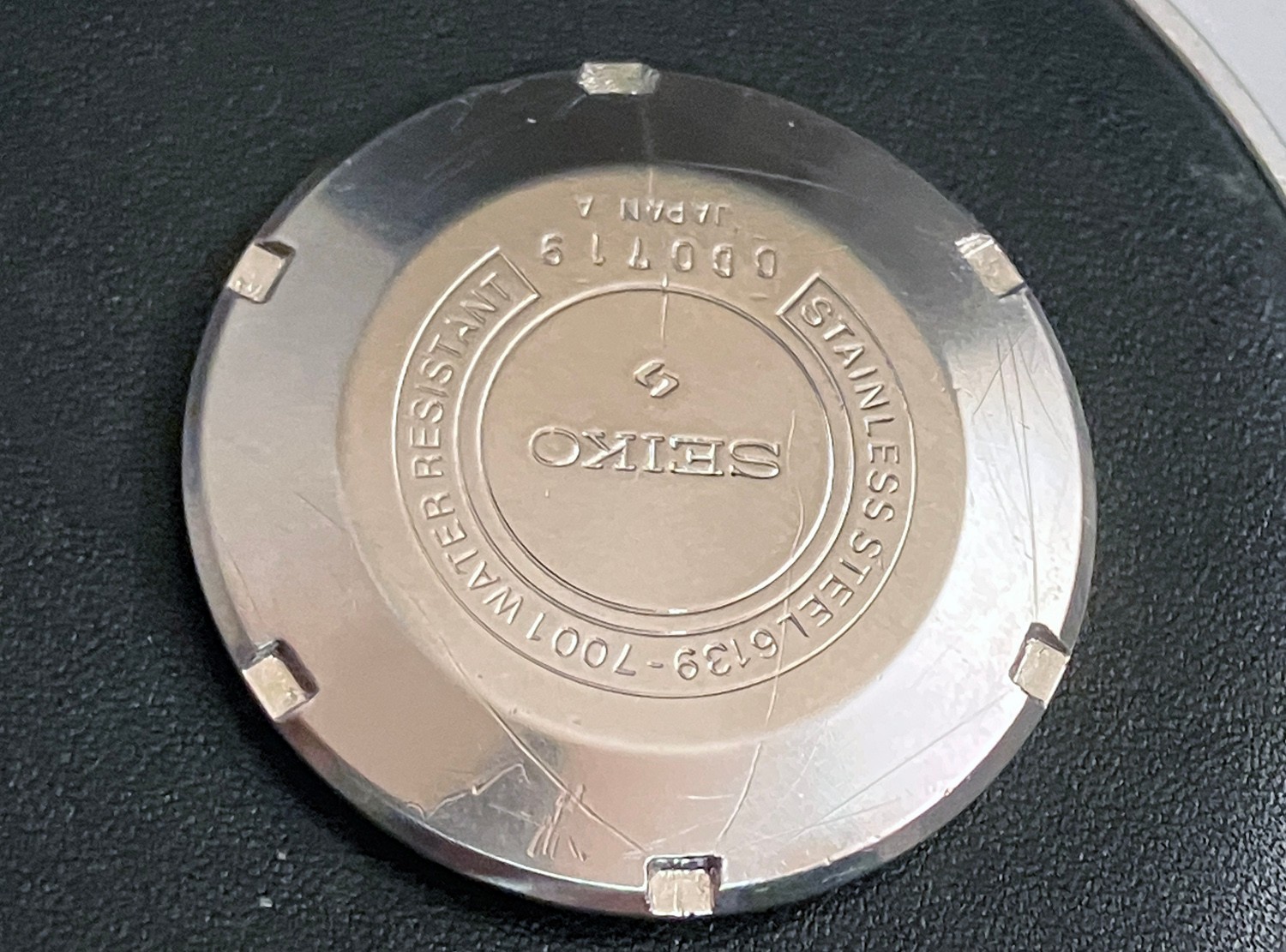 Seiko 6139-7001 WATER RESISTANT Screw-on Case Back 1970/D