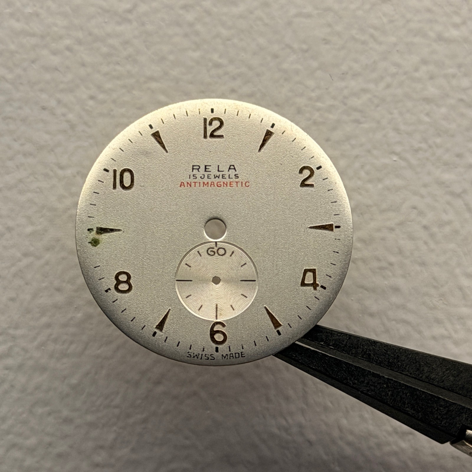Rela 15 Jewels Antimagnetic Small-Seconds Silver Vintage Watch Dial 28mm