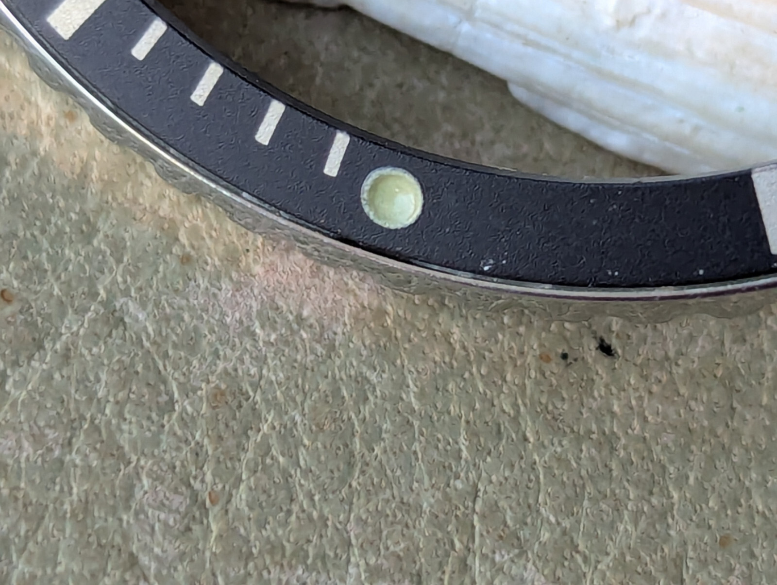 DEFECTIVE NOS Vintage Bulova Accutron Depth Gauge Bezel/Insert FOR 8459 CASES
