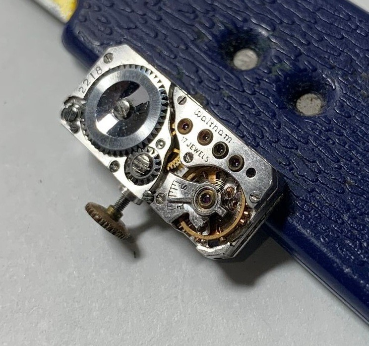 1930 Waltham USA Ladies 17 Jewels Caliber 400 Dainty Baguette Movement- 4 Parts!