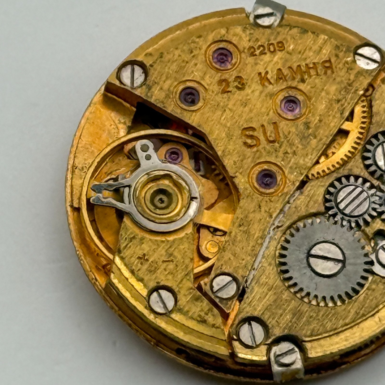 Luch 2209 Watch Movement Soviet Ultra Thin 23 Kamhr Manual Vintage Parts 22.6mm