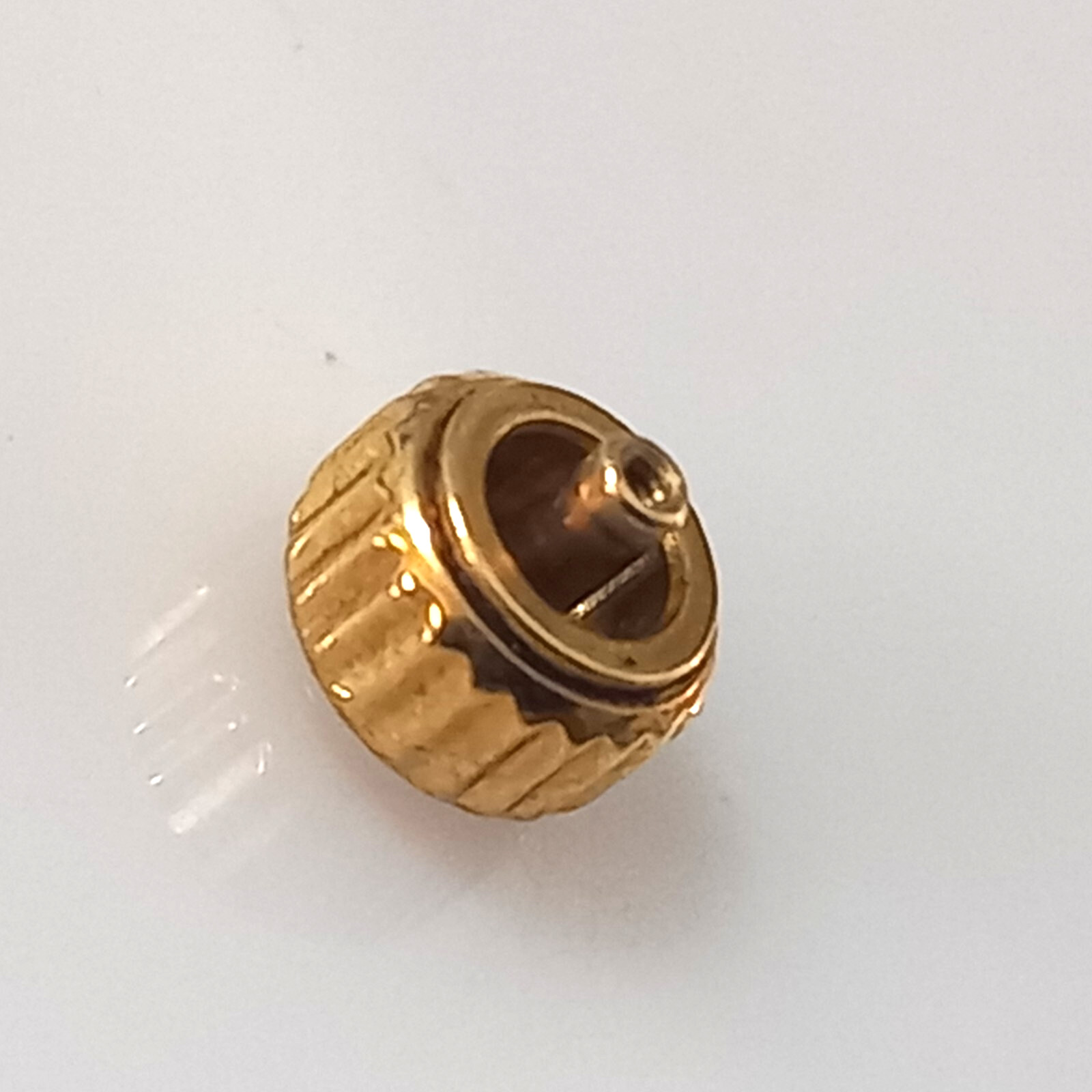 Rare 5.2 mm 18K Bvlgari Crown Stem: 0.9mm Tap 10 Weight: 0.8g