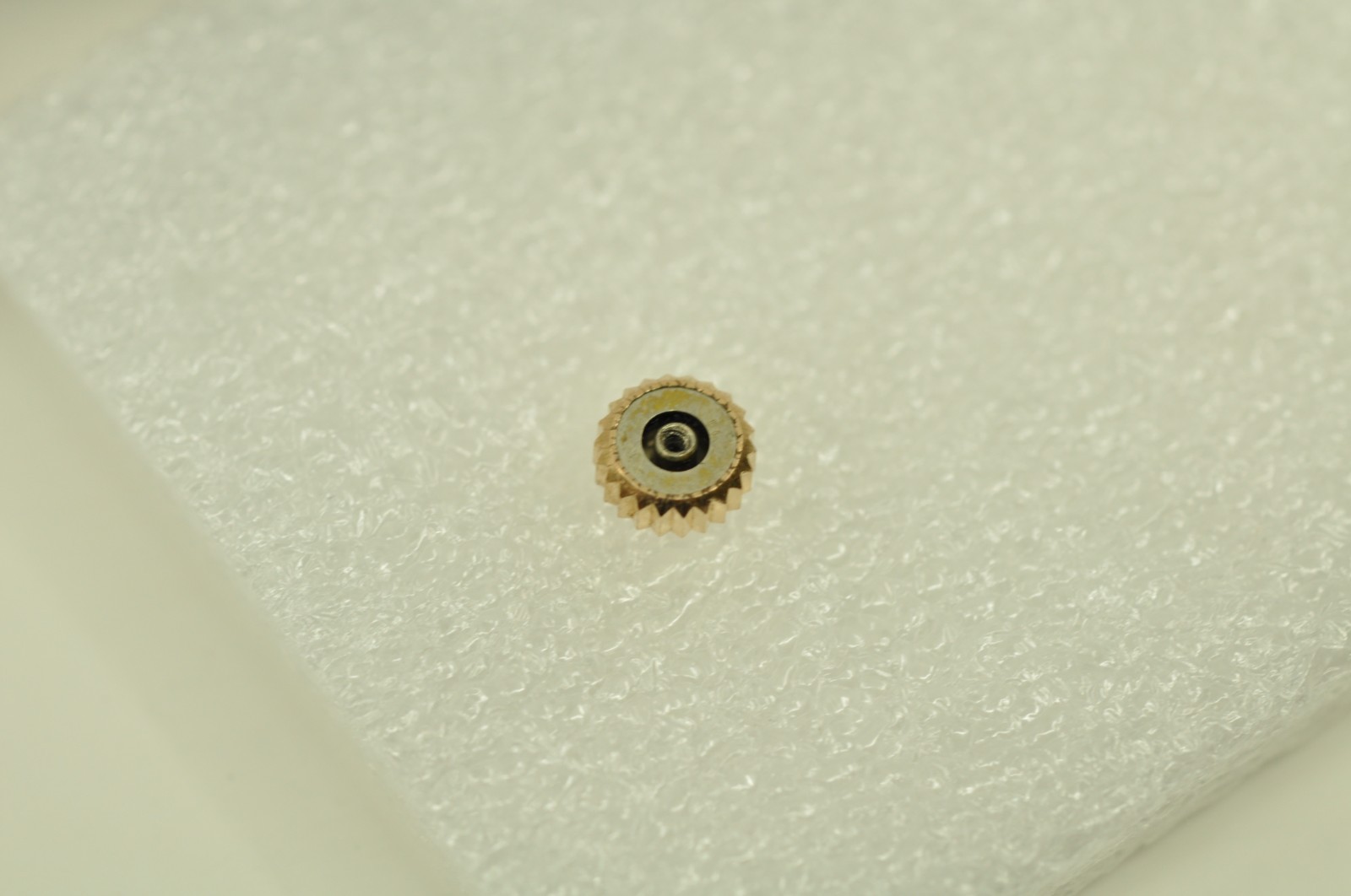 omega crown 5mm diameter tap 0.9mm tube 2mm pink rose