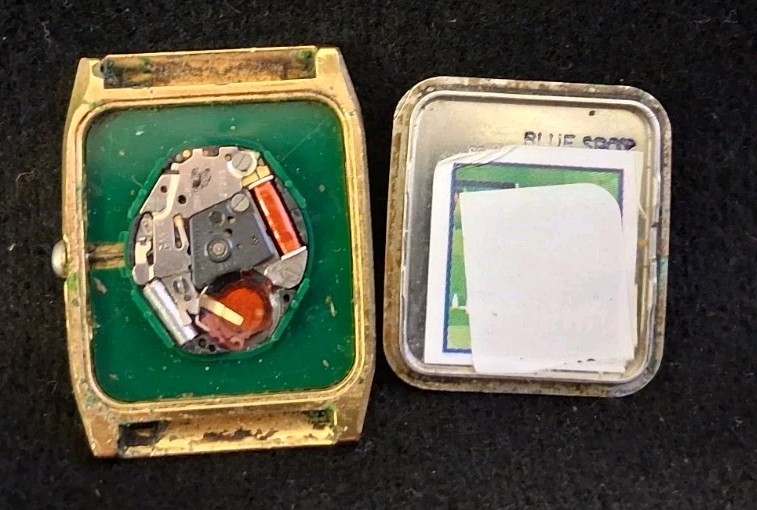 SEIKO QUARTZ TANK VINTAGE WATCH MOVEMENT DIAL PIECE BROKEN FOR PARTS OR REPAIR