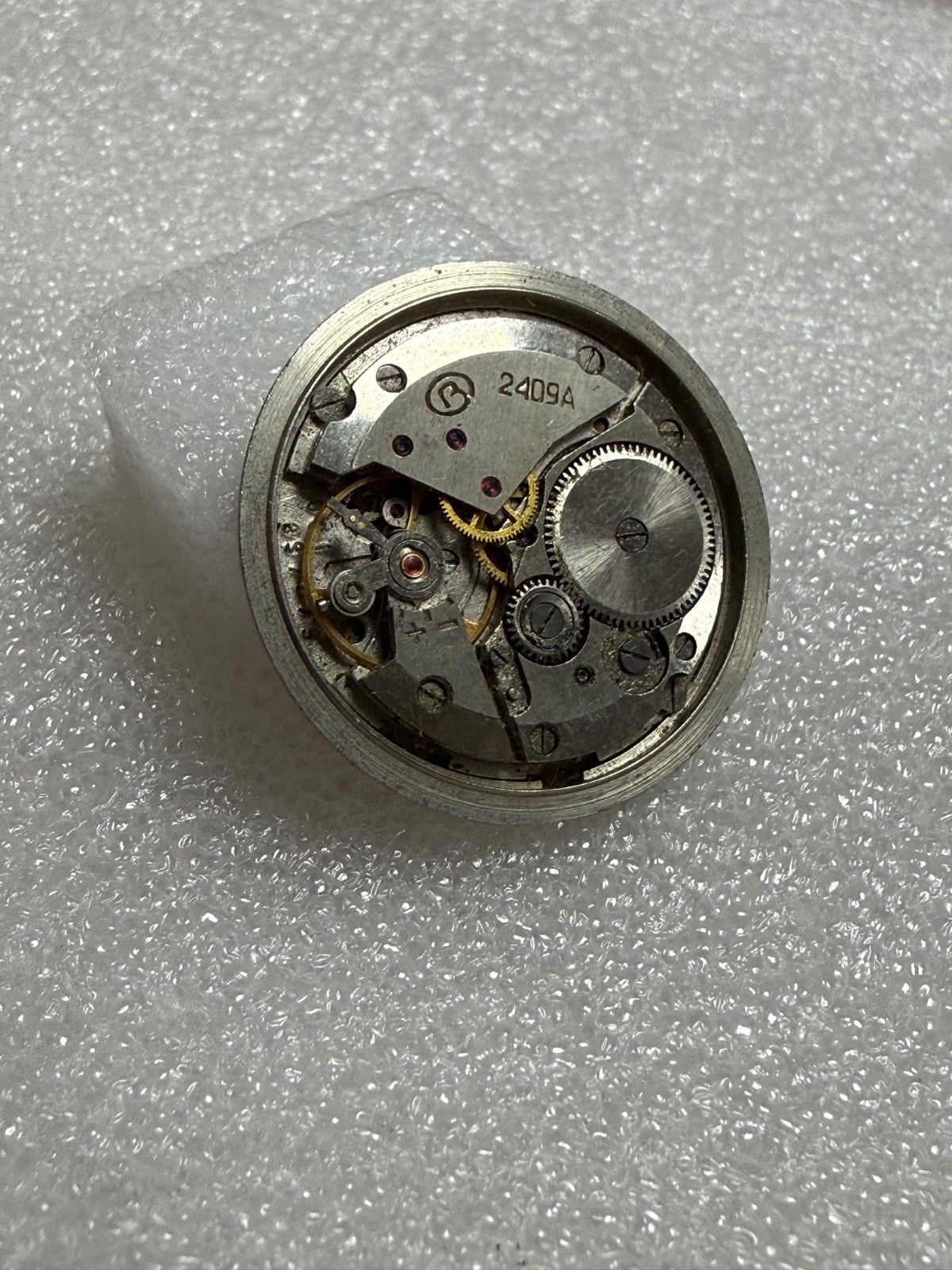 Watch movement USSR Vostok Cal.2409A plus Dial.For parts.