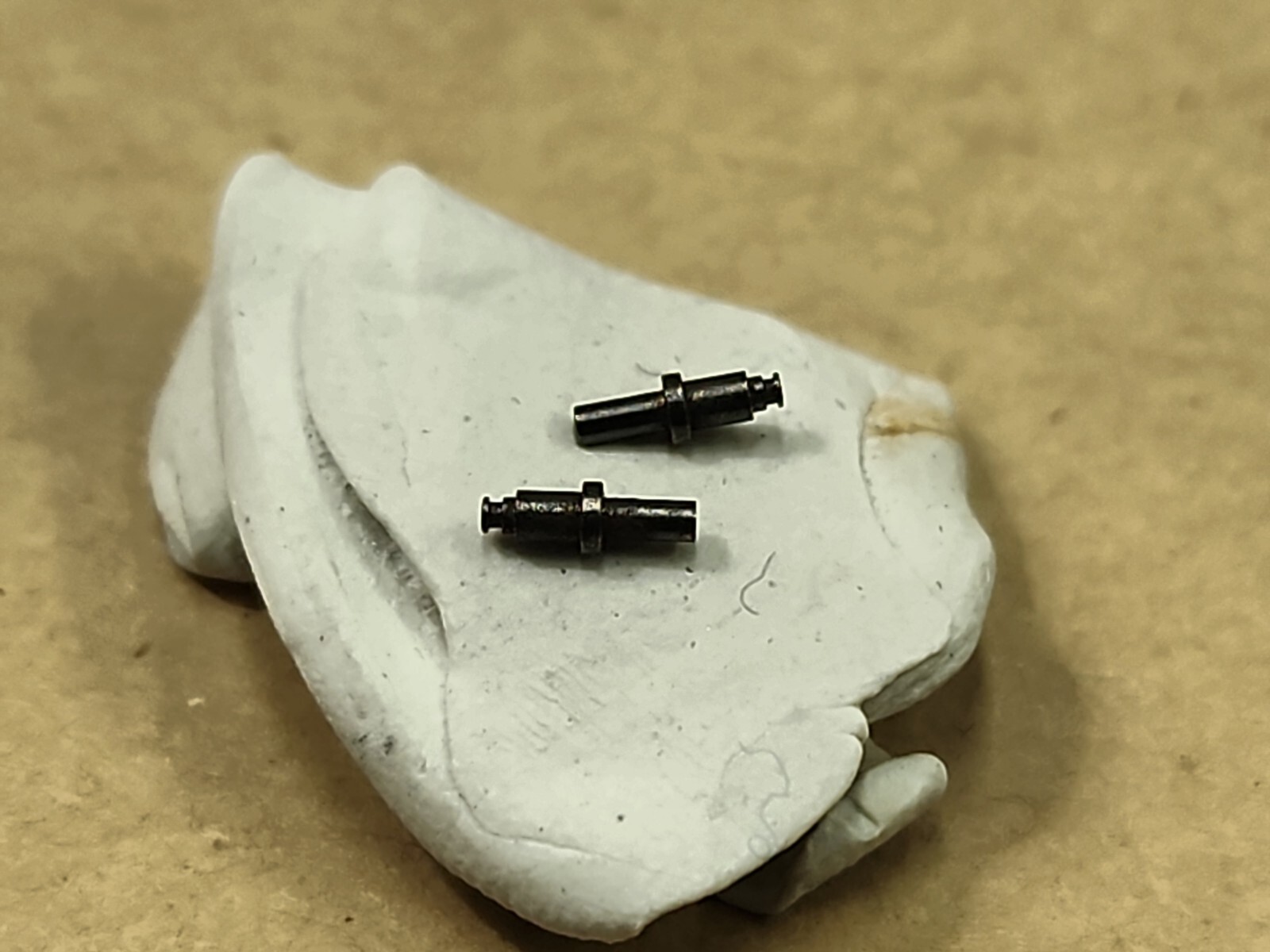 2 NOS Bulova Accutron 219 P/N 209A Set Lever Axles