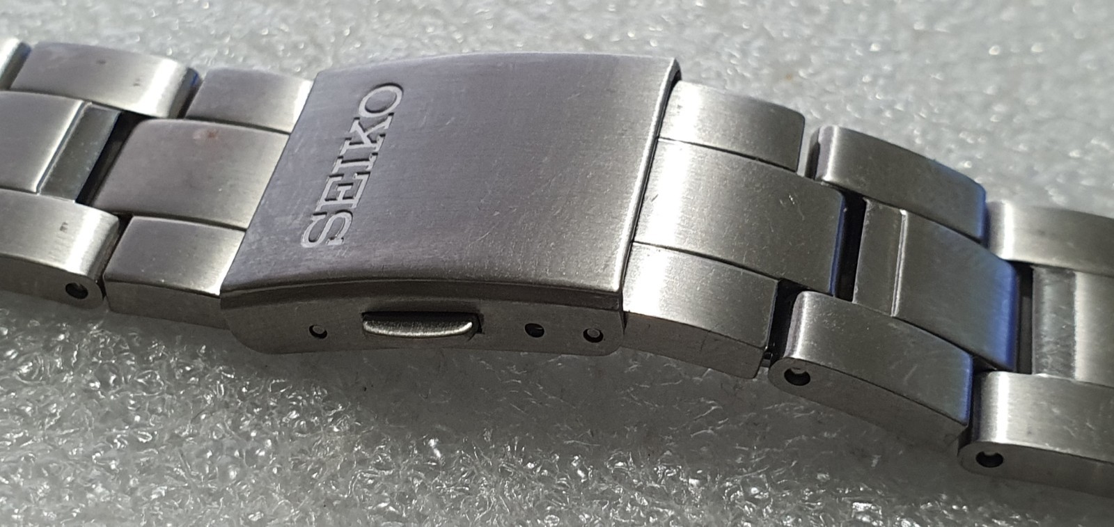 Seiko Chronograph 7T92-0MF0 Stainless Steel Bracelet M01M-T.I Genuine 20mm/2.0cm