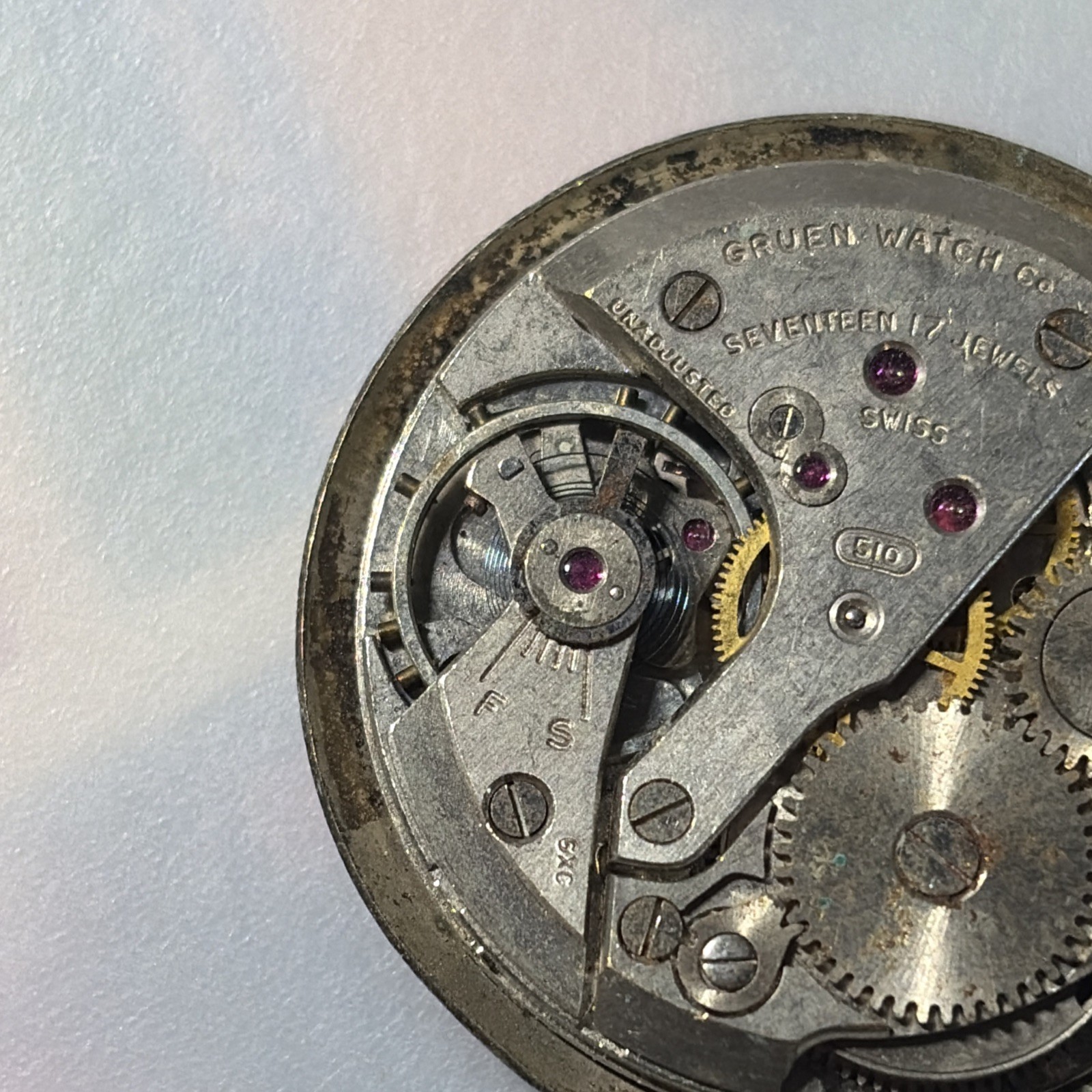 Vintage Gruen Precision 17J Swiss 510 Wrist Watch Movement Parts/Repair AS IS