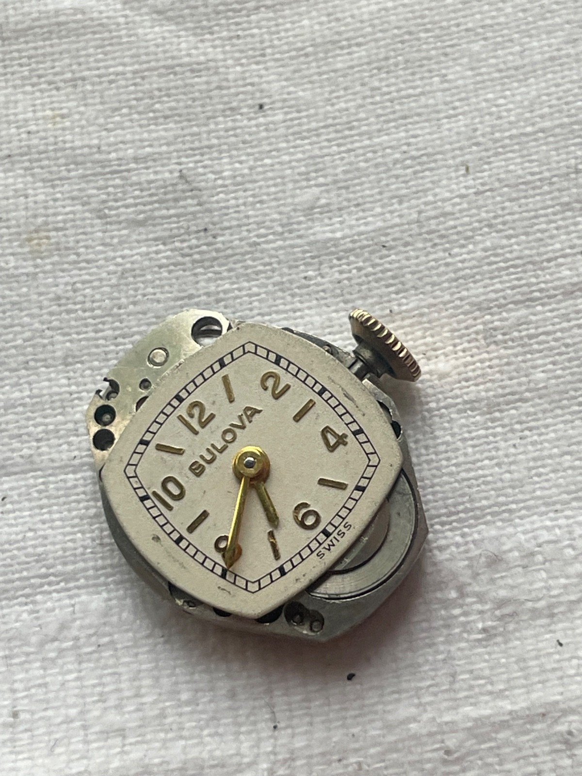 Bulova 6AM – movement for ladies watch RUNS , lot 0406