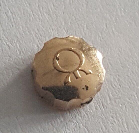 Milus Water Resistant Gold Plated Crown