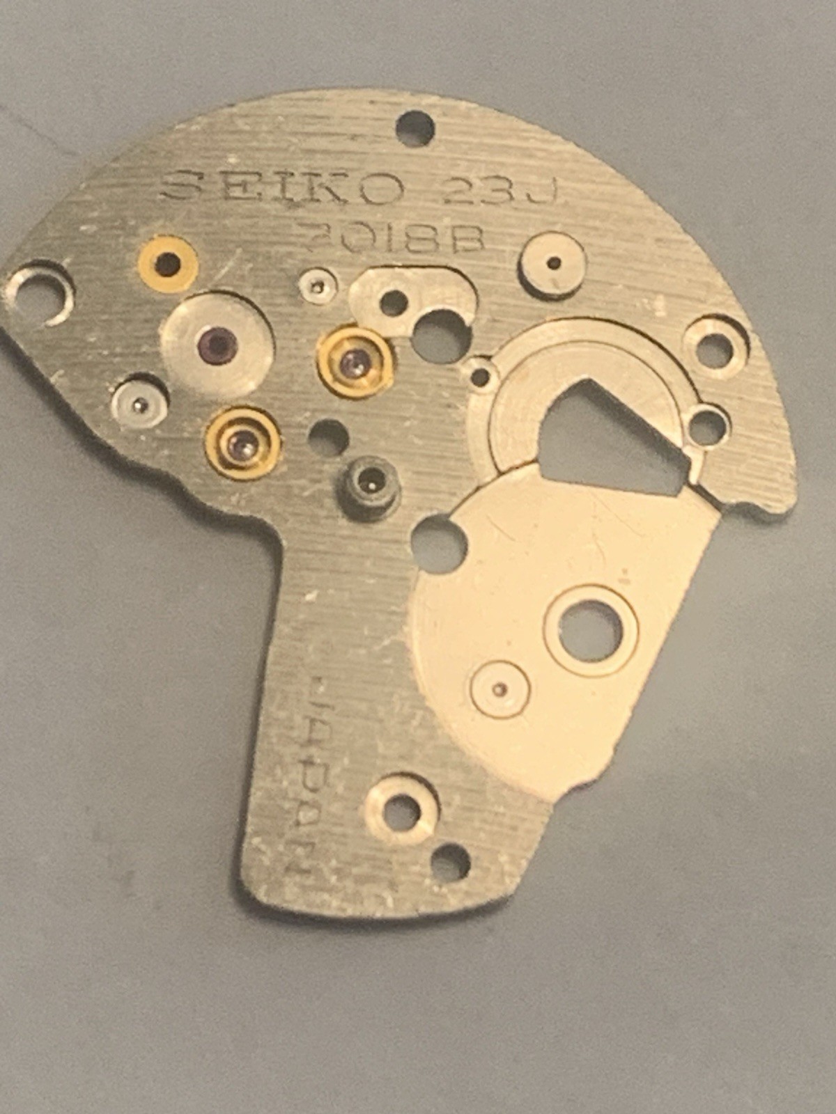 Seiko 7018B Train wheel Bridge Part 112067