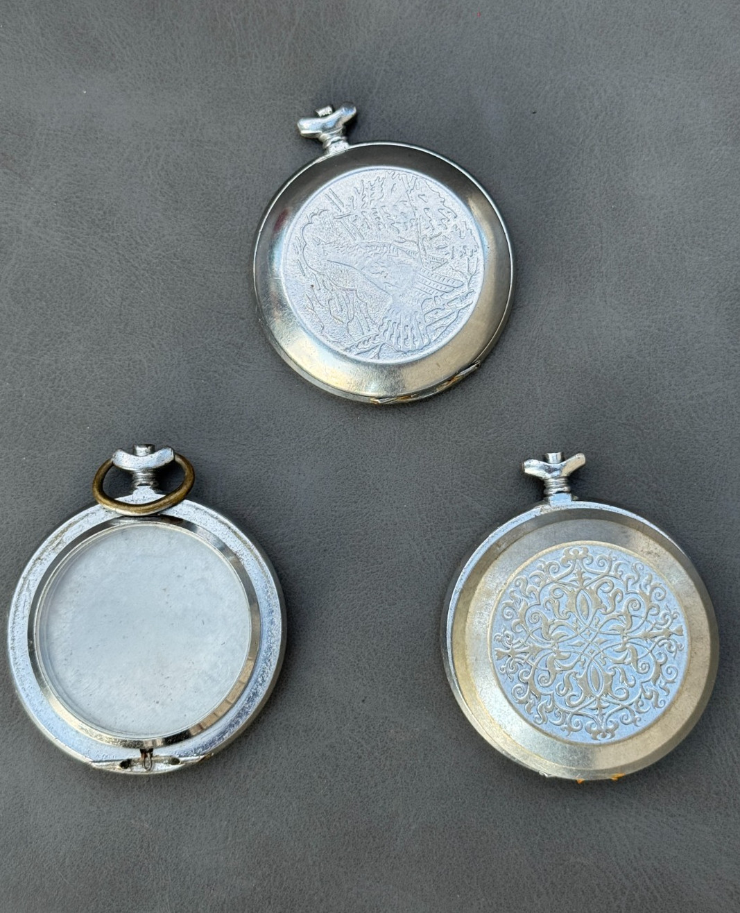 Lot of Pocket Watch Molnija cases soviet. for spare parts or for restoration.