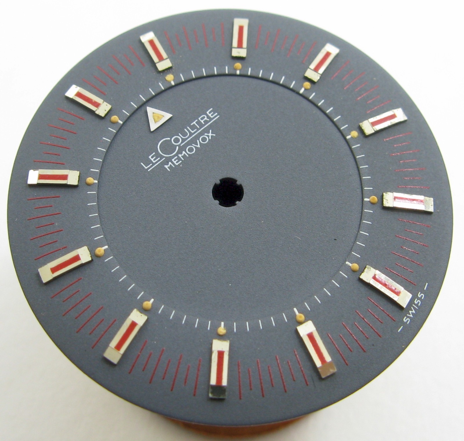 LeCoultre 910 watch movement part: black matte dial & silver markers