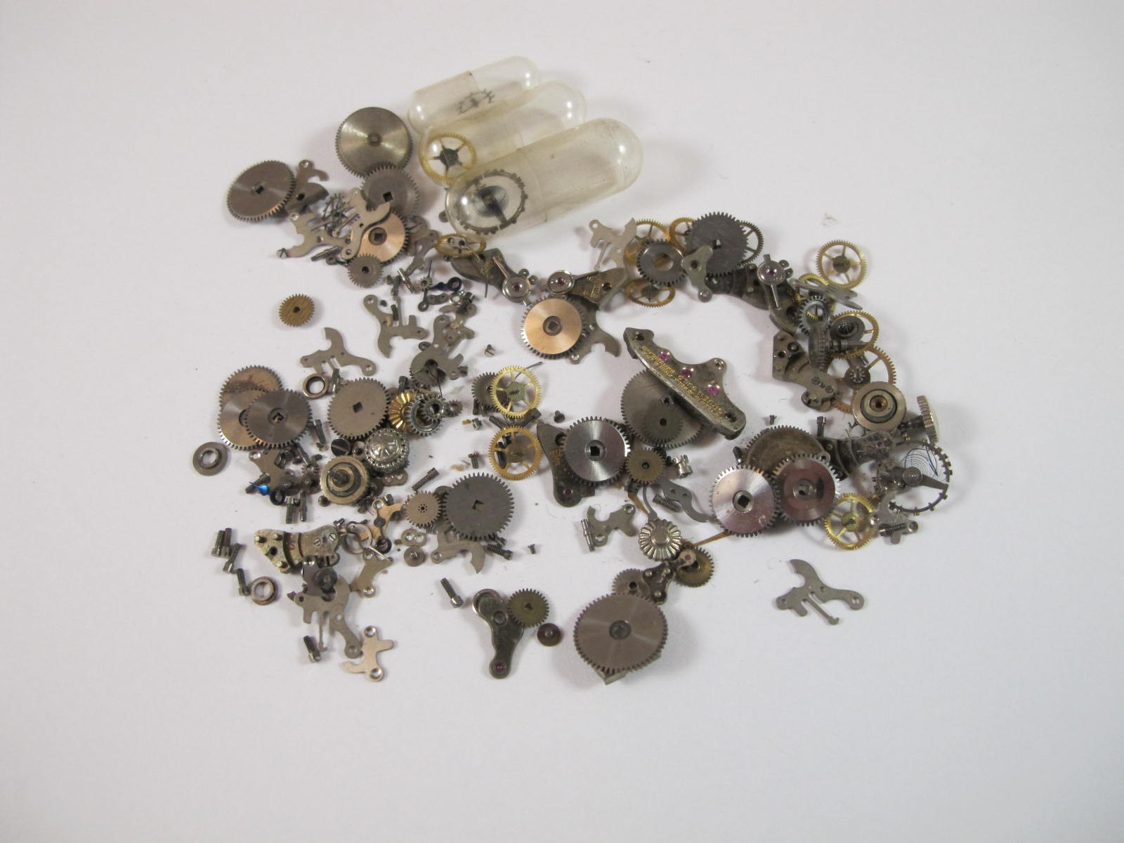 GRUEN WATCH MOVEMENT CALIBER 153 MATERIAL