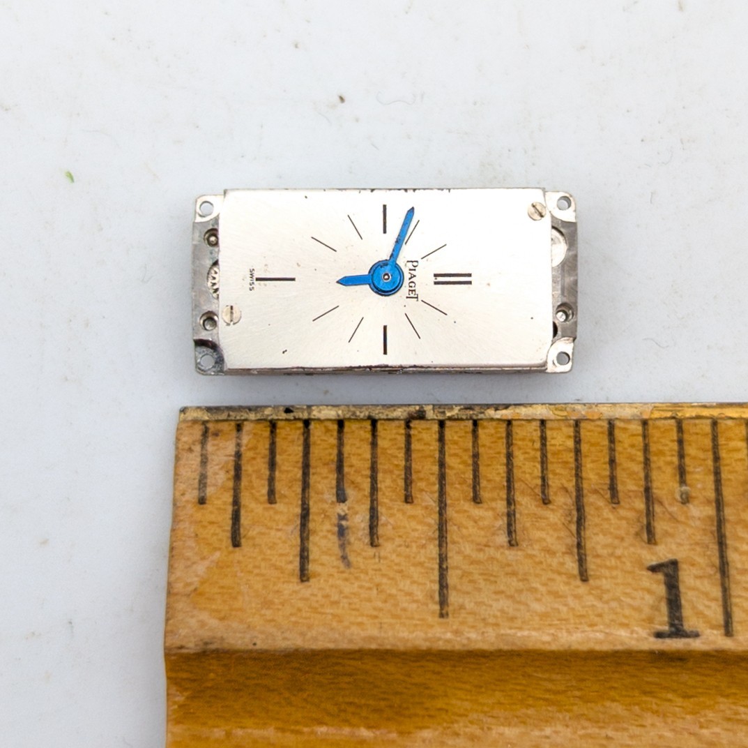 Vtg Piaget 2P Ladies Watch Baguette Movement 17 Jewels 650793 Mechanical Manual