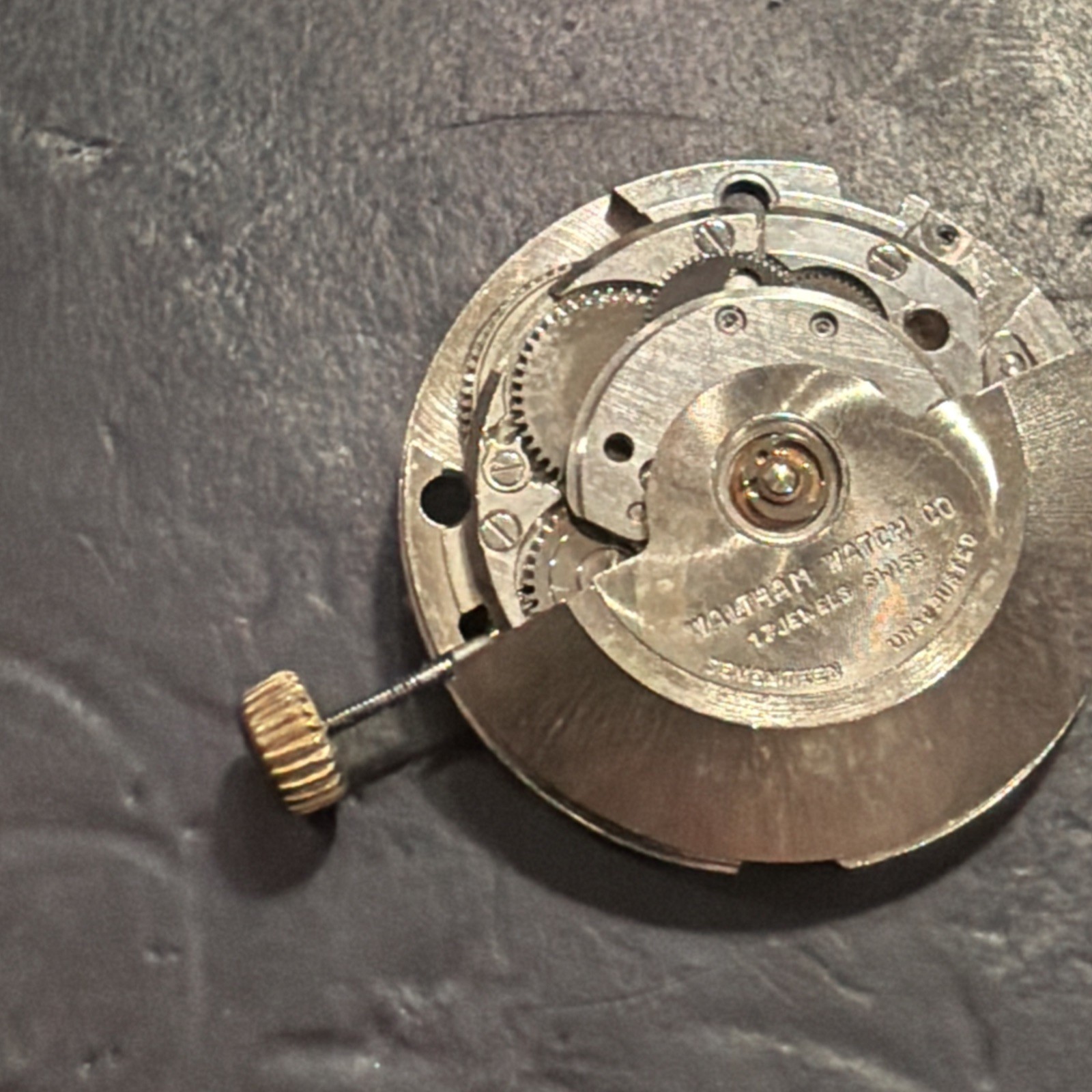 AG12 VINTAGE MEN’S WALTHAM AUTOMATIC WRIST WATCH MOVEMENT UNTESTED SOLD AS IS***