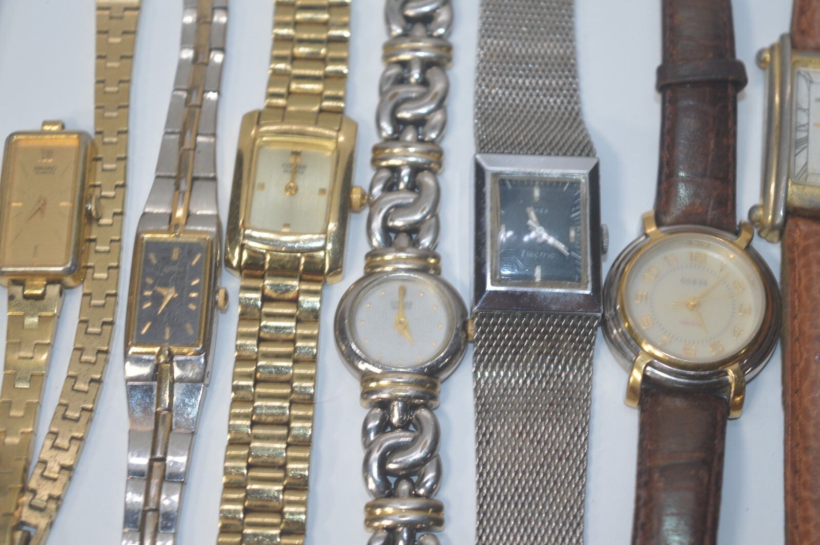 JOB lot of 10 watch’s vintage As Is SEIKO**CITIZEN**TIMEX**GUESS etc. Dont run