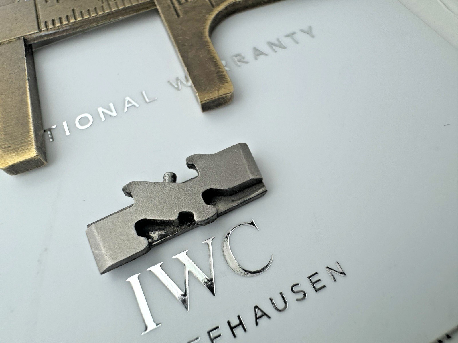 IWC/PORSCHE DESIGN Watch Link TITANIUM 18 mm Mat Finish Swiss Made NICE