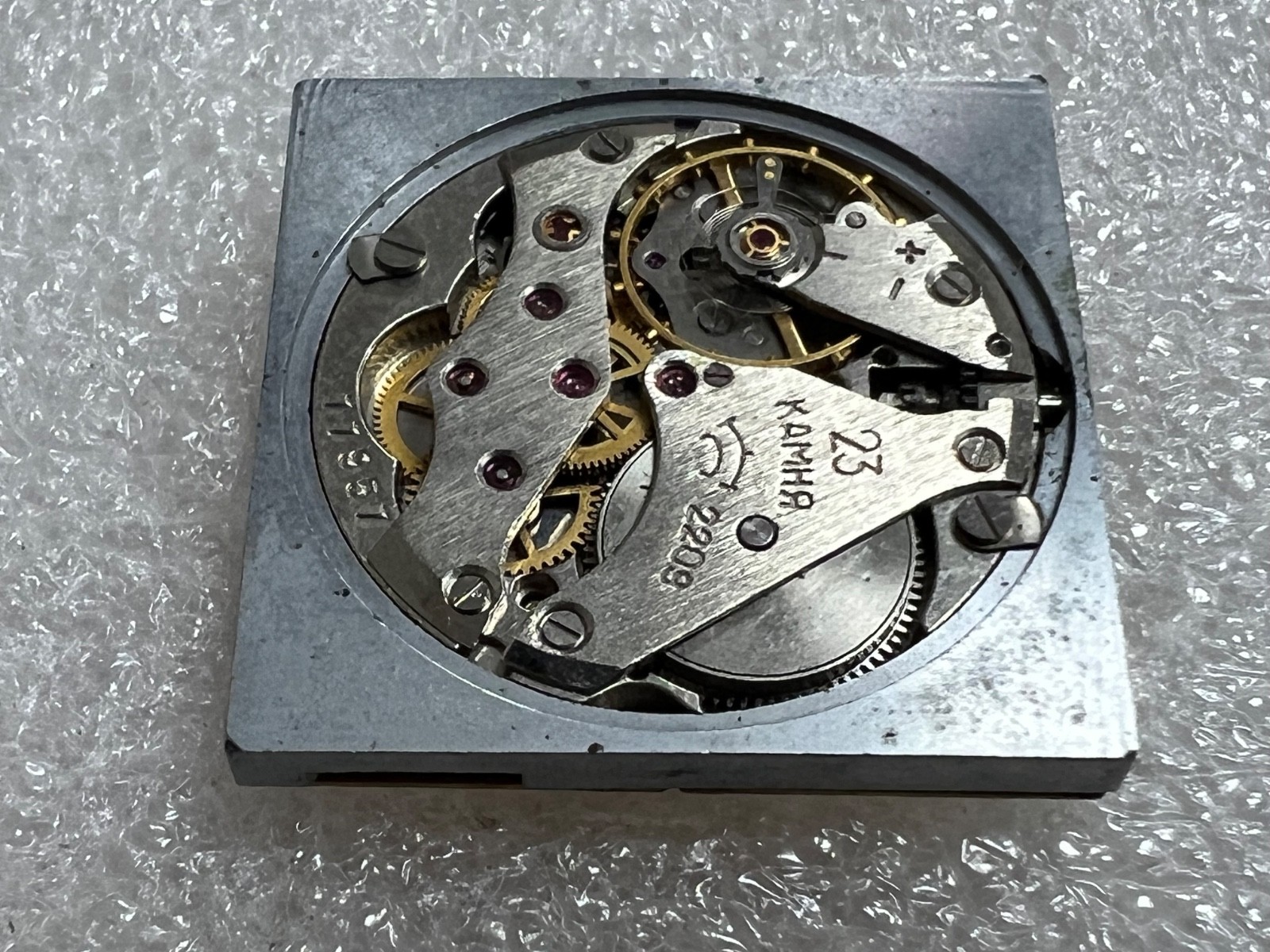 Watch movement USSR Raketa Cal.2209 plus Dial. For parts .