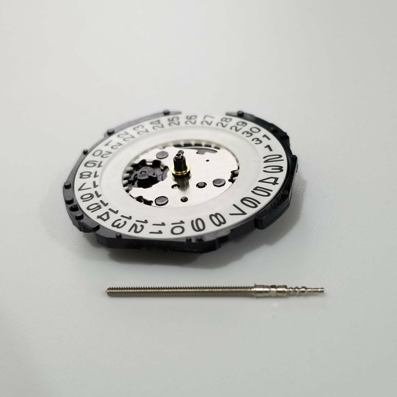 23.7mm Frequency Date At 3 Quartz Watch Movement PC32A With Winding Stem