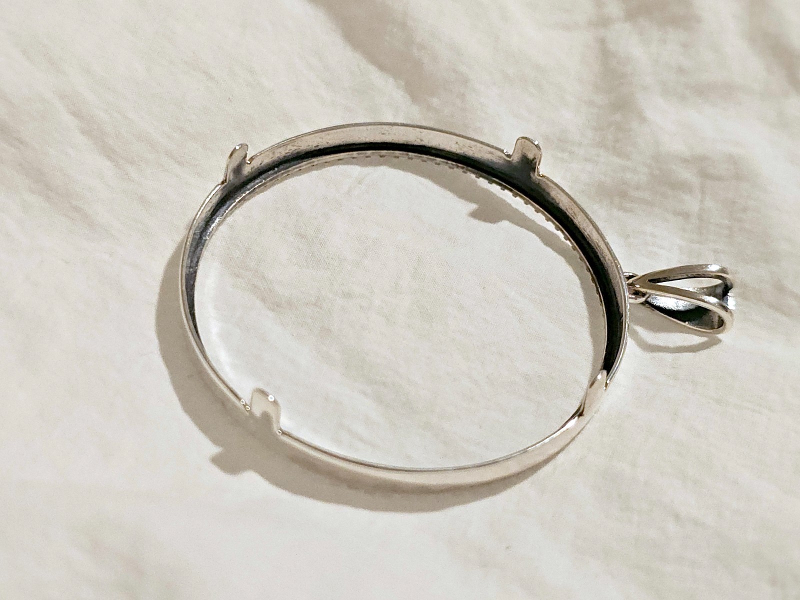 925 Sterling Silver Prong Back Illusion Edge Bezel for 39mm 1 oz Silver Rounds