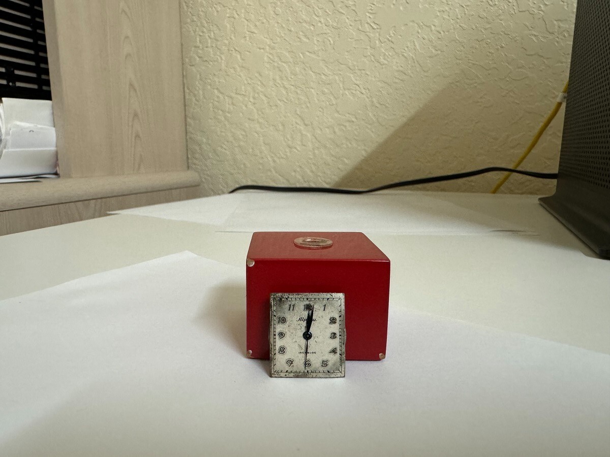 Vintage Alpina 568 Watch Movement Parts/Repair Only SOLD AS IS
