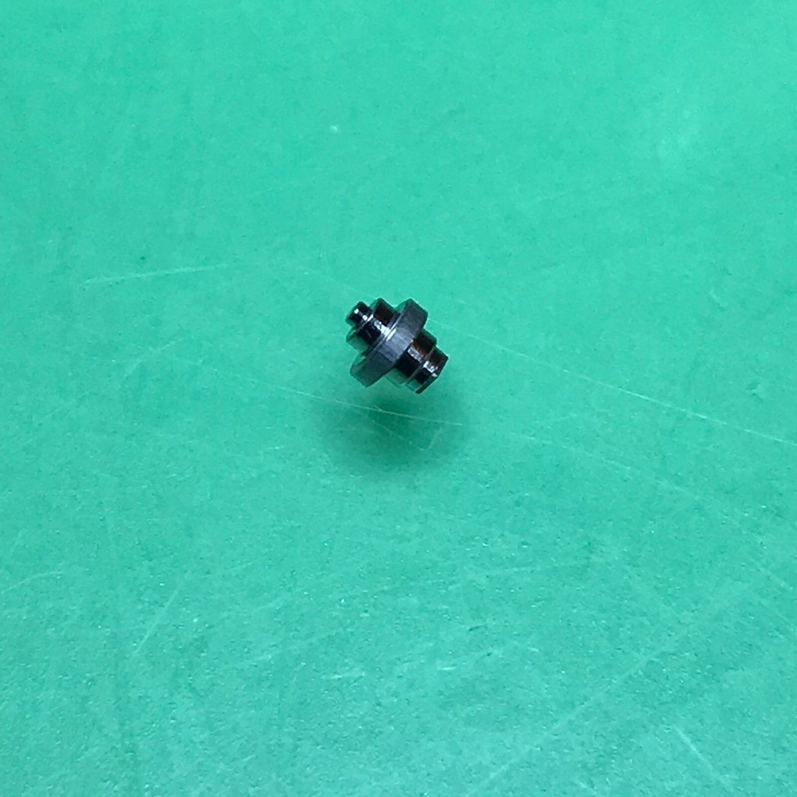 Enicar AR 410-412 Barrel Arbor Original Watch Parts T579