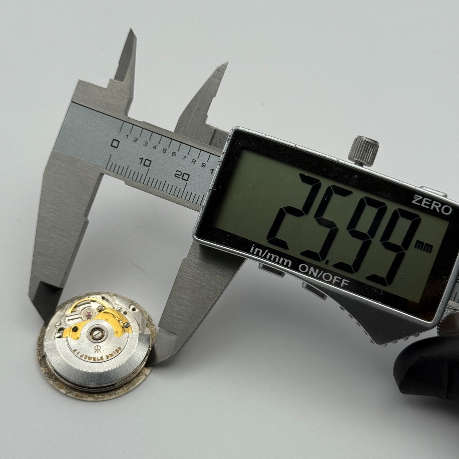 MSR S76-28 Watch Movement Garrard Automatic Vintage Swiss Parts Repair 25.9mm