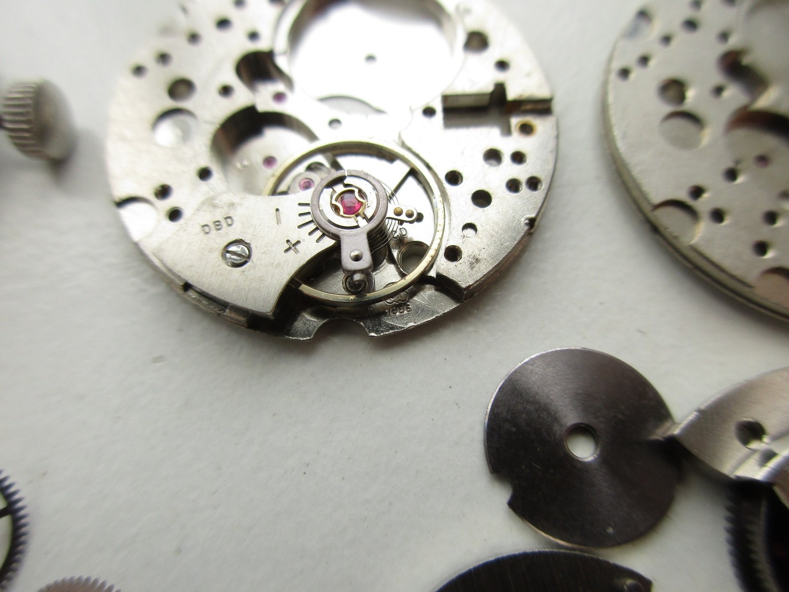 ST Standard cal. 1686 disassembled Swiss watch movements – for parts