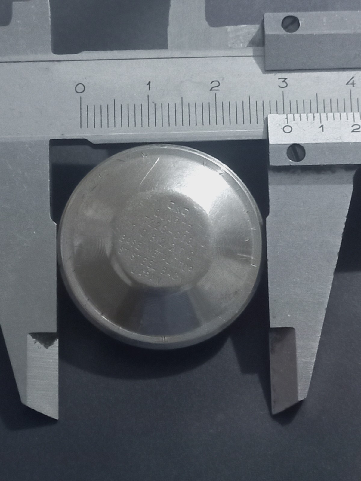 Q&Q Watch Caseback Quartz Caseback Ref. T226-003 Screw-Down Ø 34mm Japan