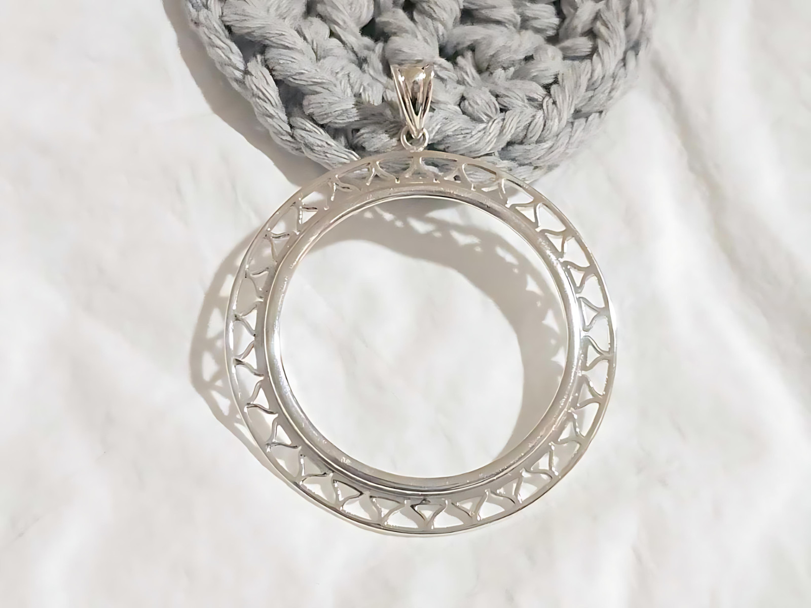 925 Sterling Silver Prong Back Filigree Edge Bezel for 38mm 1 Dollar Coins