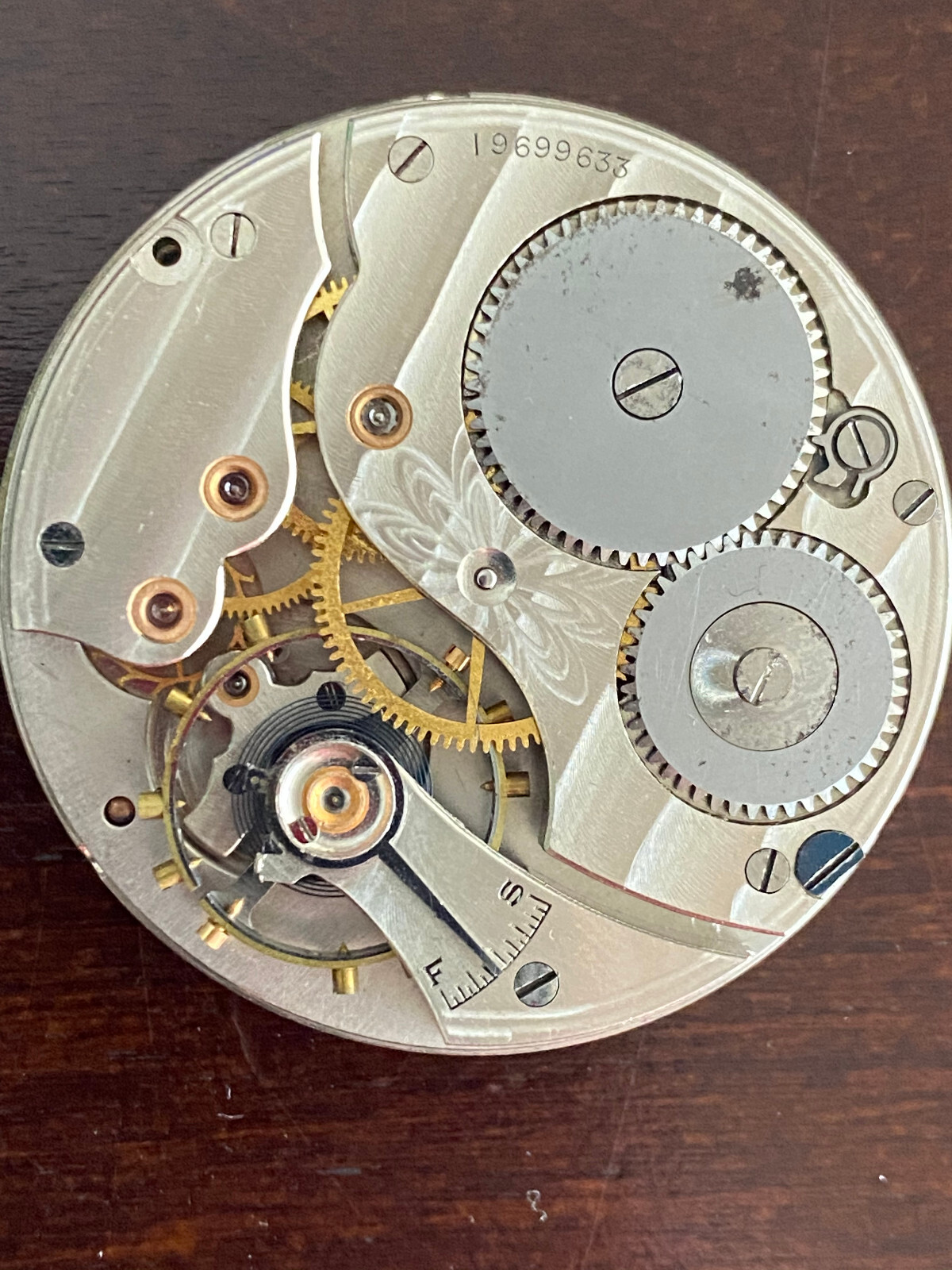 VINTAGE 17S WALTHAM EQUITY WATCH CO. POCKET WATCH MOVEMENT,YEAR 1914,NOT RUNNING