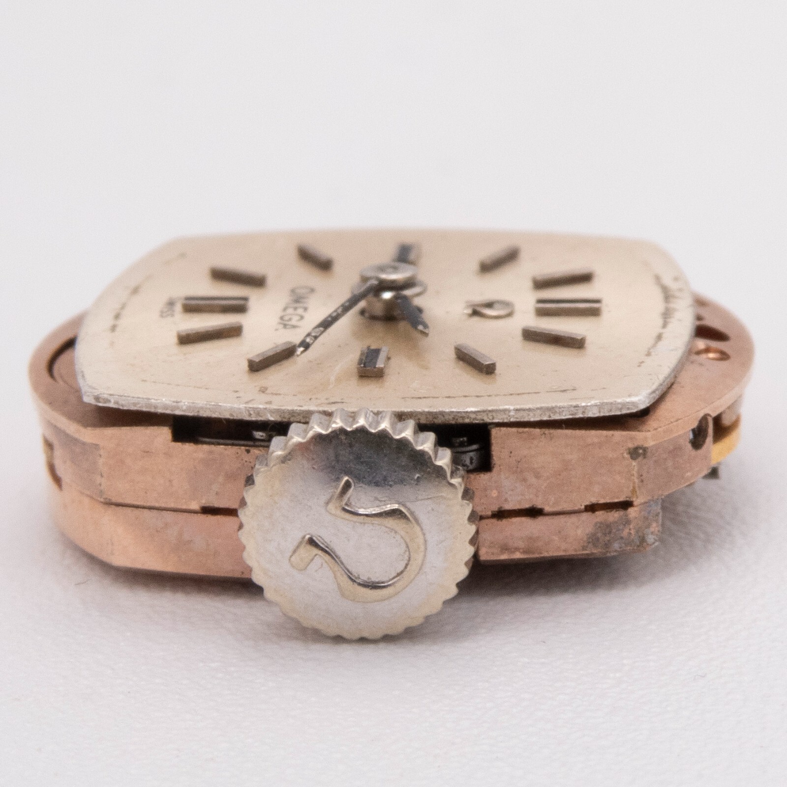 Vintage Omega Caliber 483 17-Jewel 2-Adjustment Wristwatch Movement, Keeps Time