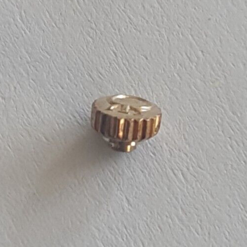 Milus Undercut Gold Plated Crown