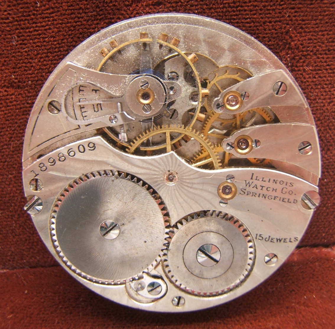 FA HENNINGER POCKET WATCH MOVEMENT & DIAL ILLINOIS WATCH CO 15J SIZE 12 AS IS