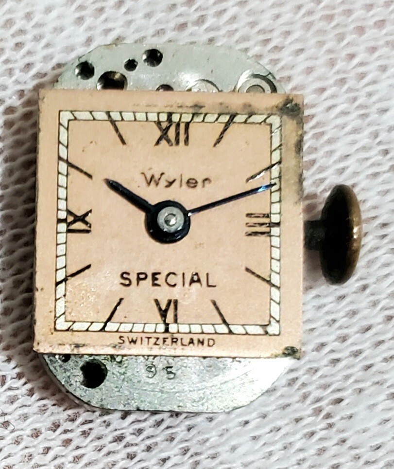 Wyler Special Vulcain 17 Jewels Ladies Watch Movement for Parts or Repair