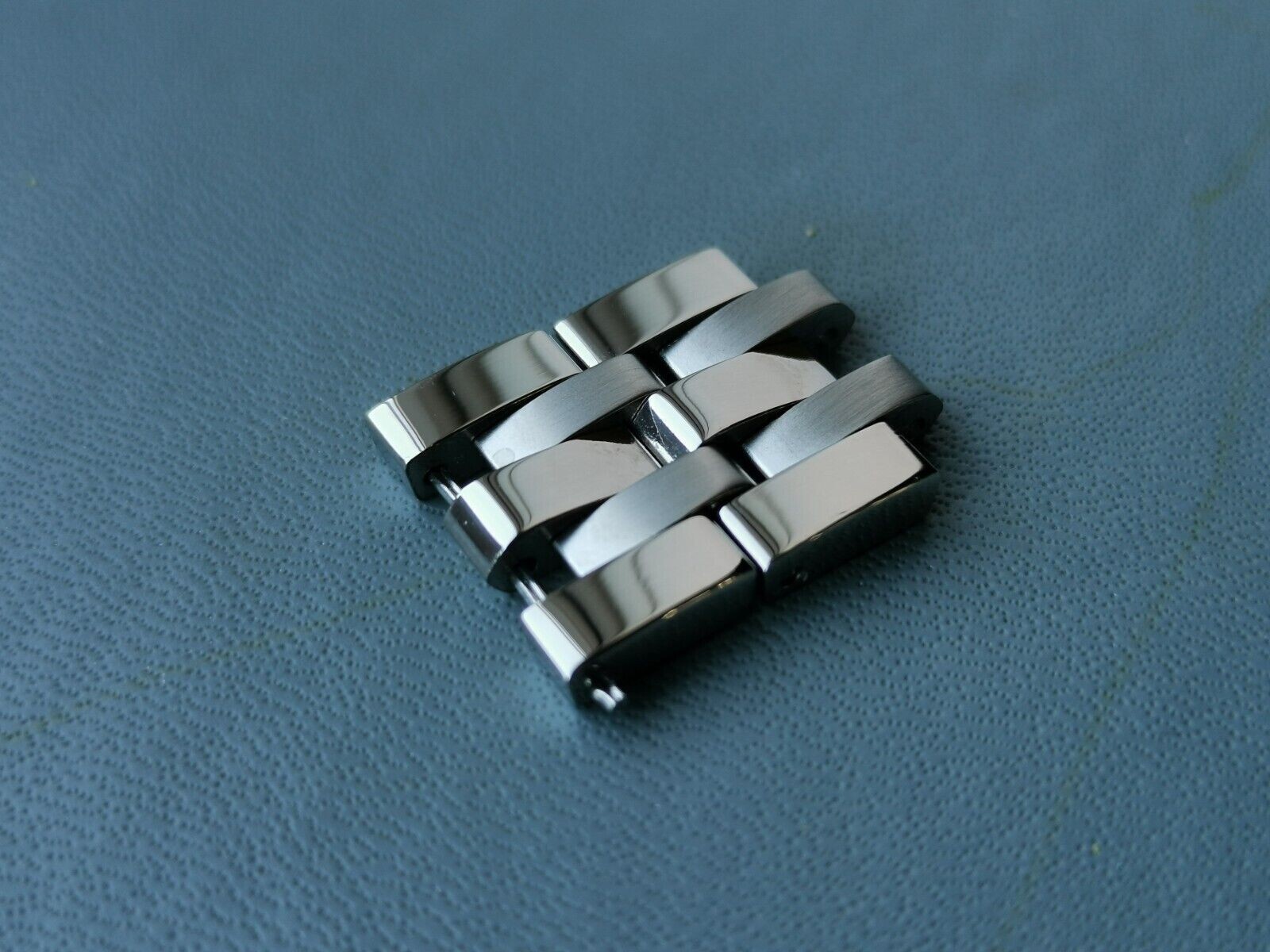 New, TISSOT 18 mm, extra links , replacement, Prc200, Prs200, Etc.