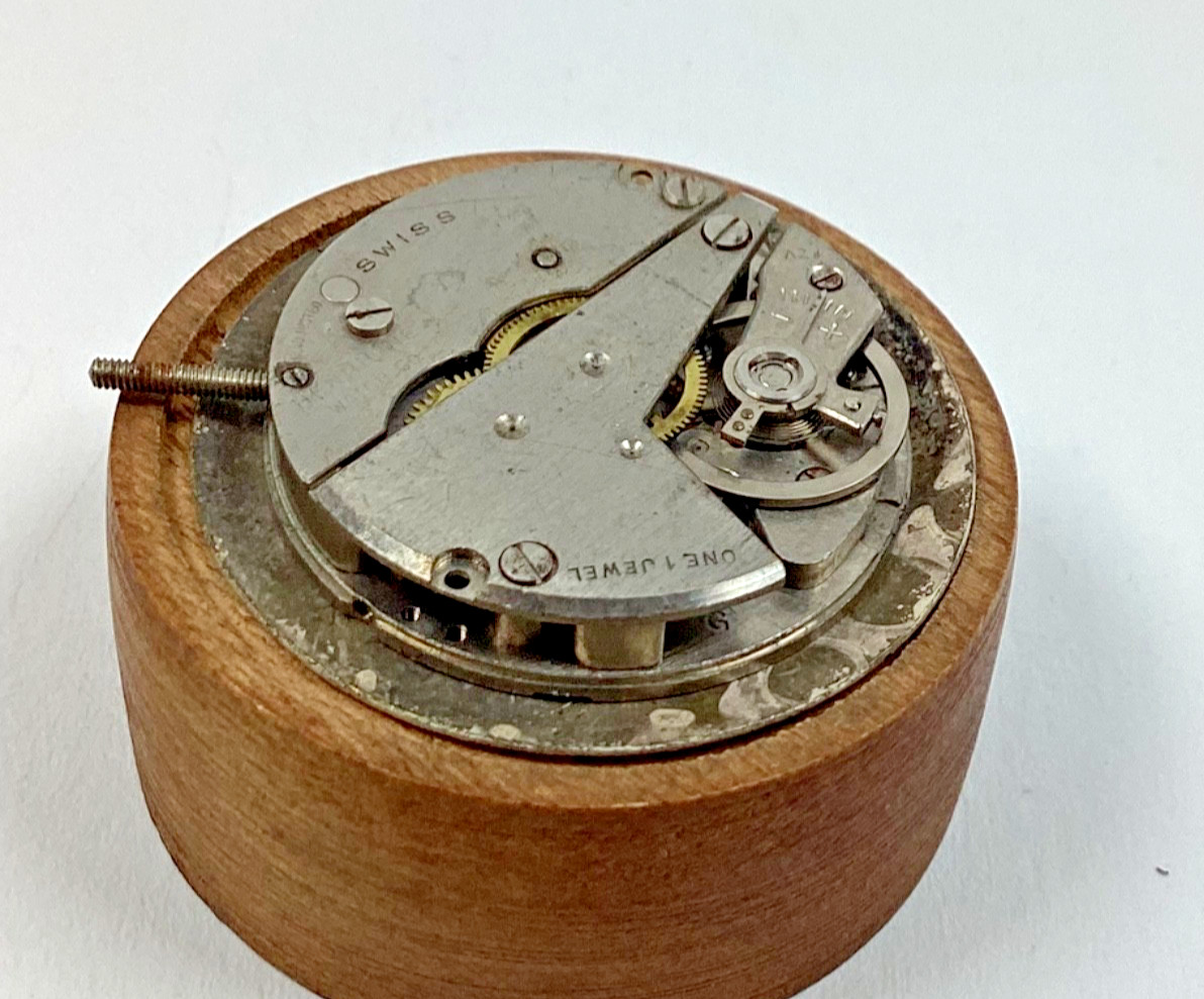Lot Carlisle Henriline Watch Co Ebosa EB1553 Swiss 1 Runs Spare Part Repair READ