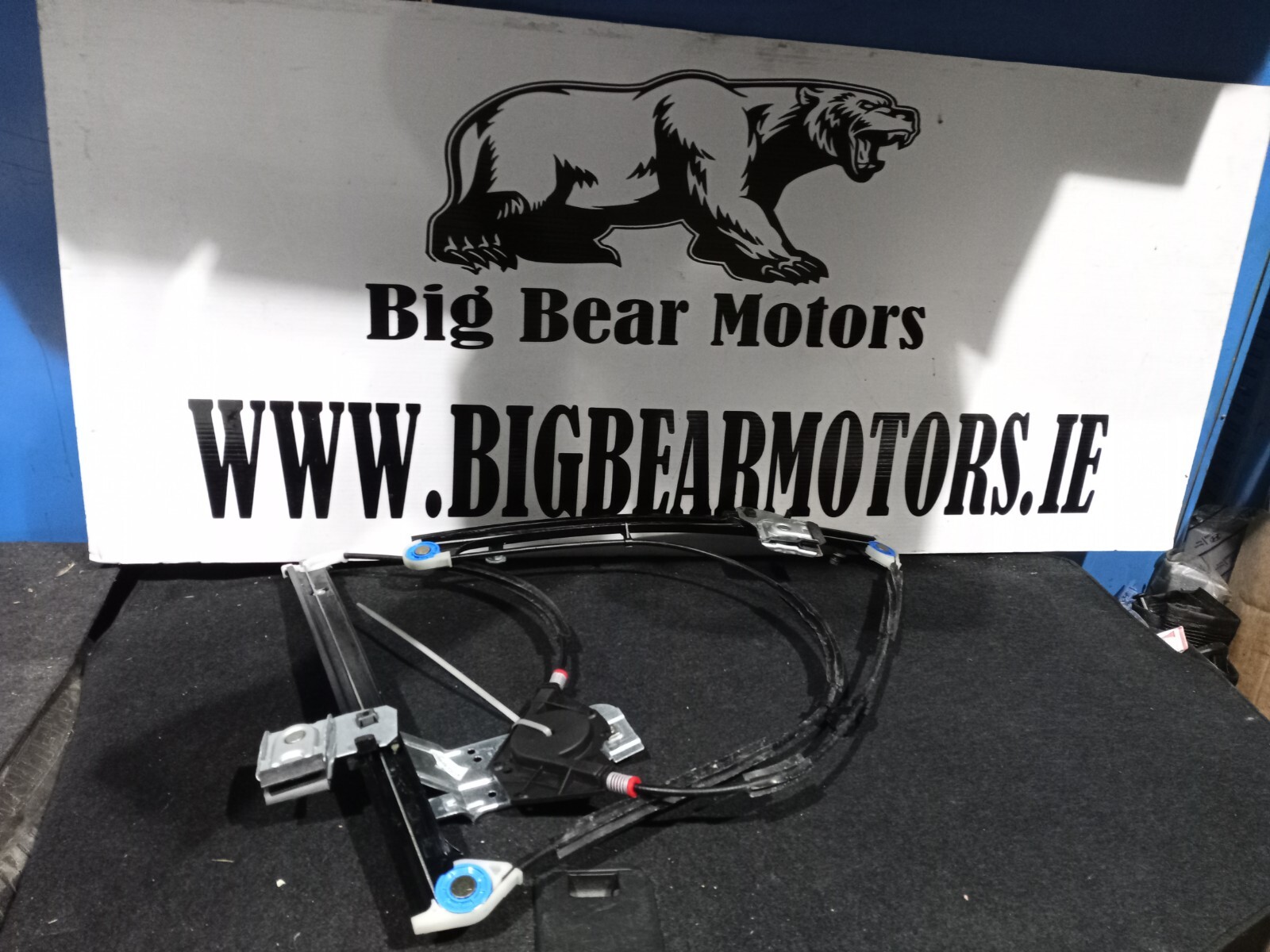 Volkswagen Polo 1999-2001 6N Front Right Window Regulator (B10303)