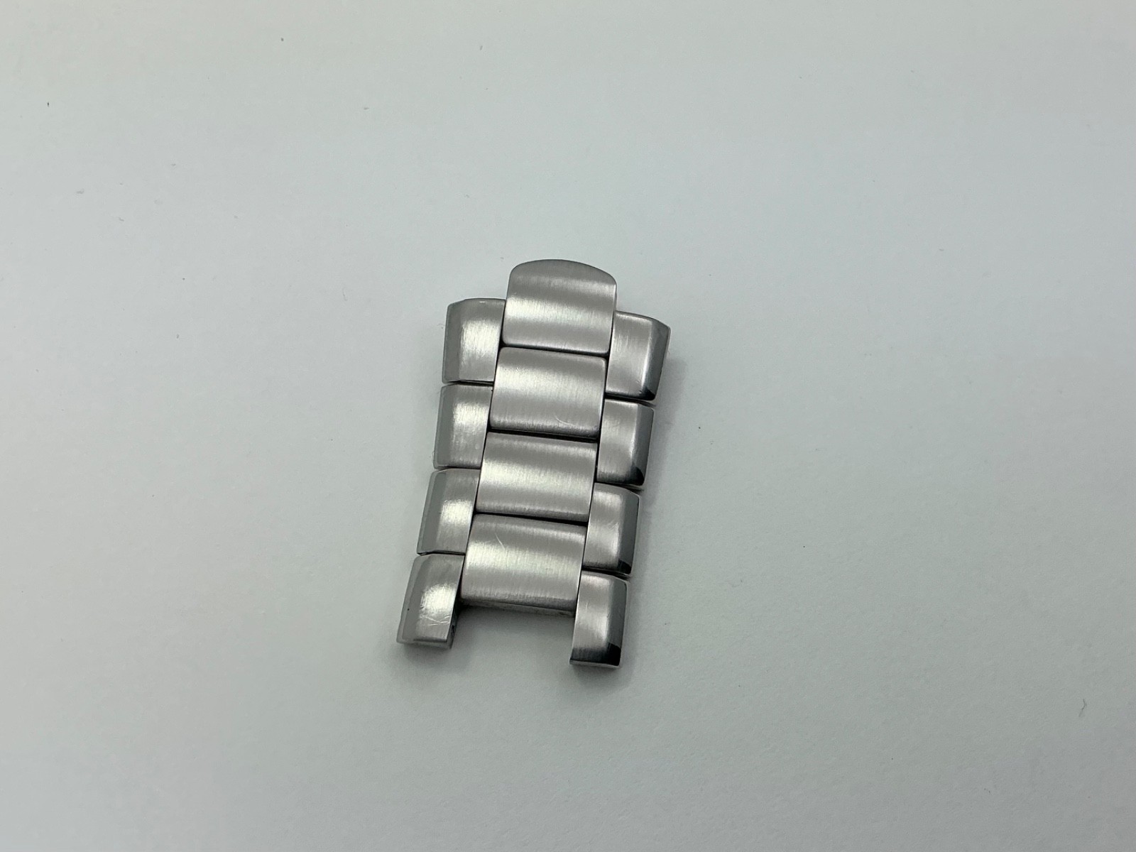 Mens Movado 800 Series 84 65 1850 CONTINUOUS Partial Band S/S READ DESCRIPTION